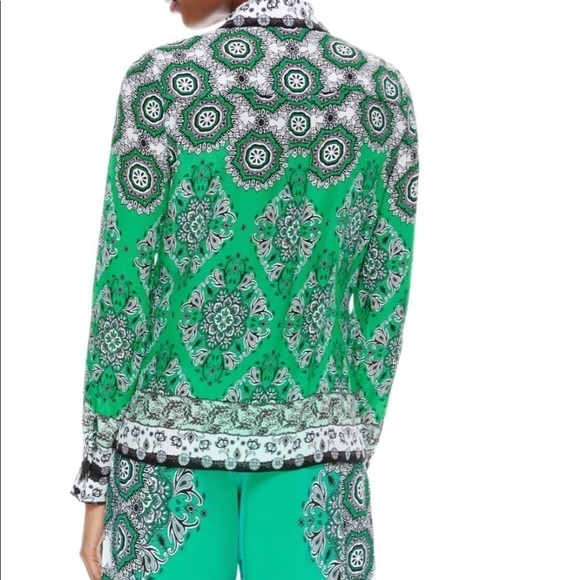 ALICE + OLIVIA Willa Boho Print Silk Shirt - Picture 4 of 13